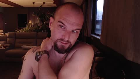 Snapshot of ripp3r chatting on 12-16-24, 03:54 Jack online show from 12-16-24, 03:54