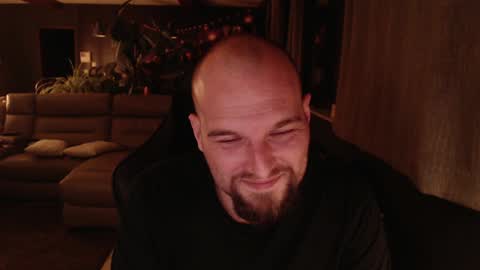 Snapshot of ripp3r chatting on 12-28-24, 05:57 Jack online show from 12-28-24, 05:57