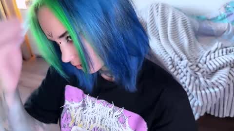   DianaBrite            fansl y online show from 09-19-25, 01:23