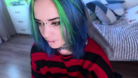   DianaBrite            fansl y online show from 09-26-25, 01:15