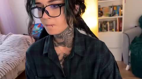   DianaBrite            fansl y online show from 08-02-26, 12:36