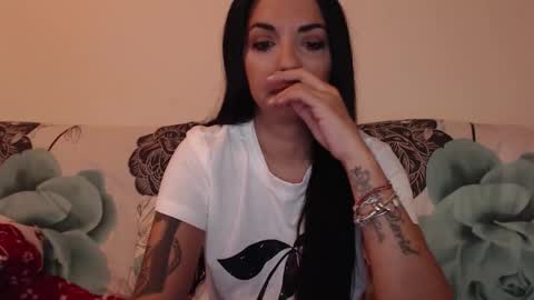 riri_mojo_92 online show from 11-28-25, 11:07