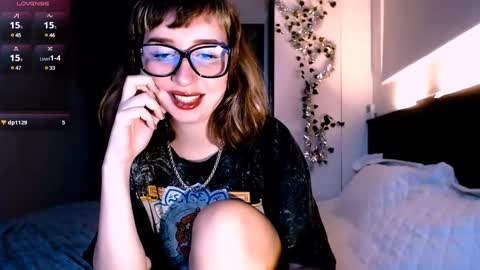 Snapshot of riri_rich chatting on 01-15-25, 06:33 Rita online show from 01-15-25, 06:33