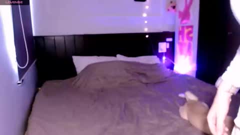 Snapshot of riri_rich chatting on 09-20-25, 04:13 Rita online show from 09-20-25, 04:13