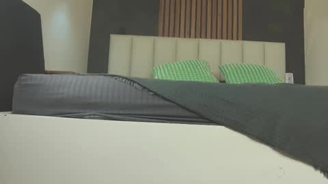 Snapshot of ririibrunette__ chatting on 02-26-26, 07:35 RIRI online show from 02-26-26, 07:35