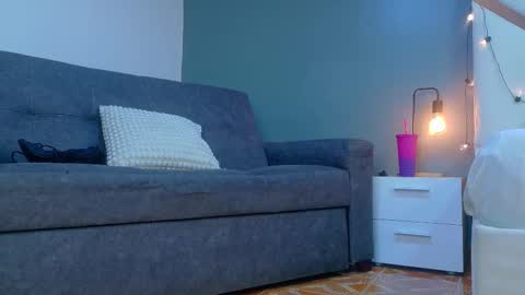 Snapshot of ririibrunette__ chatting on 03-02-26, 08:15 RIRI online show from 03-02-26, 08:15