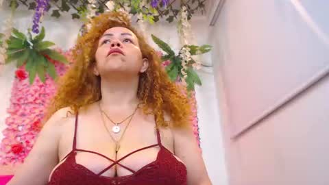 Snapshot of risitos_de_oro_ chatting on 06-20-26, 09:56 Risitos De Oro online show from 06-20-26, 09:56