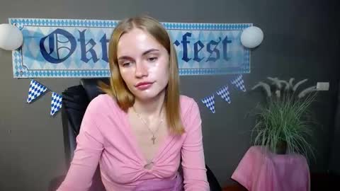 Snapshot of ritakiskis chatting on 10-03-25, 07:00 ritakiskis online show from 10-03-25, 07:00