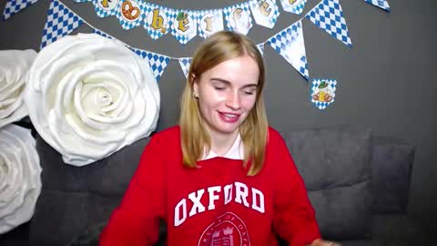 Snapshot of ritakiskis chatting on 10-09-25, 07:23 ritakiskis online show from 10-09-25, 07:23