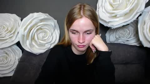 Snapshot of ritakiskis chatting on 10-11-25, 07:23 ritakiskis online show from 10-11-25, 07:23