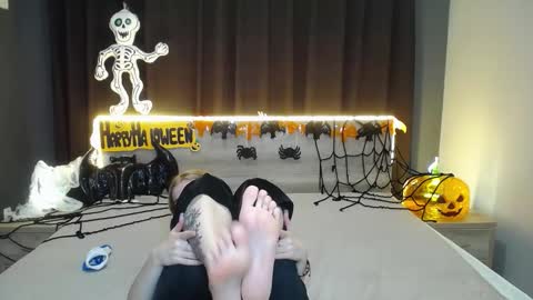 Snapshot of ritakiskis chatting on 10-15-25, 07:25 ritakiskis online show from 10-15-25, 07:25