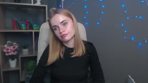 Snapshot of ritakiskis chatting on 11-14-25, 08:40 ritakiskis online show from 11-14-25, 08:40