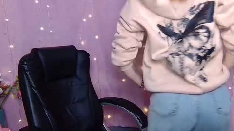 Snapshot of ritakiskis chatting on 02-18-26, 07:43 ritakiskis online show from 02-18-26, 07:43