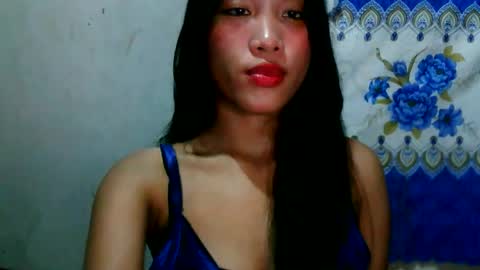 Snapshot of riyu77 chatting on 12-19-25, 10:06 riyu77 online show from 12-19-25, 10:06