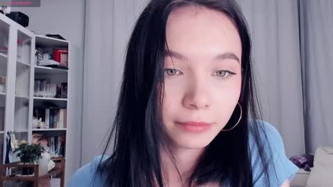 Snapshot of rizz_ky chatting on 02-05-26, 03:38 Rina online show from 02-05-26, 03:38