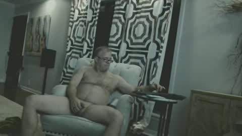 Snapshot of rjkelly6892 chatting on 06-11-26, 06:00 rjkelly6892 online show from 06-11-26, 06:00