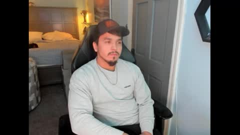 rjman111 online show from 12-05-25, 03:37