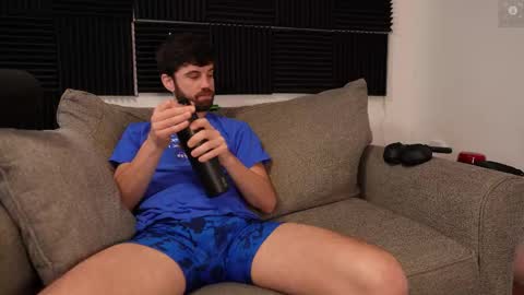 Ryan aka KeylimeRy online show from 10-15-25, 06:08