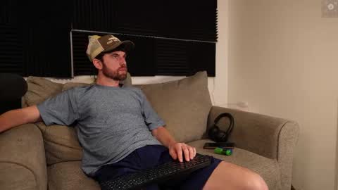 Ryan aka KeylimeRy online show from 10-23-25, 12:43