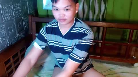 Snapshot of rnl_cum chatting on 12-19-24, 04:13 RICH MY GOAL online show from 12-19-24, 04:13