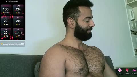 SebasRoa online show from 02-05-25, 02:37