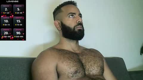 SebasRoa online show from 02-10-26, 04:22