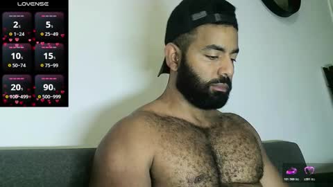 SebasRoa online show from 03-18-26, 04:43