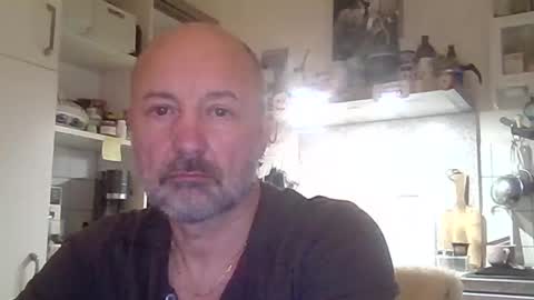 Snapshot of roadrunnerger chatting on 01-04-25, 03:39 roadrunnerger online show from 01-04-25, 03:39