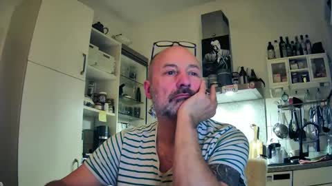 Snapshot of roadrunnerger chatting on 01-15-25, 06:19 roadrunnerger online show from 01-15-25, 06:19