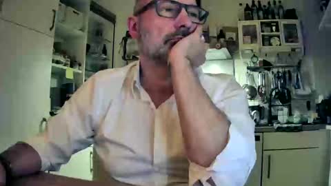 Snapshot of roadrunnerger chatting on 02-20-25, 05:29 roadrunnerger online show from 02-20-25, 05:29