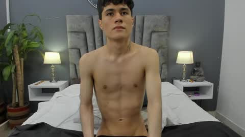 Roan Birkin online show from 02-04-25, 10:34