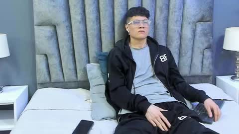 Roan Birkin online show from 03-11-25, 10:20