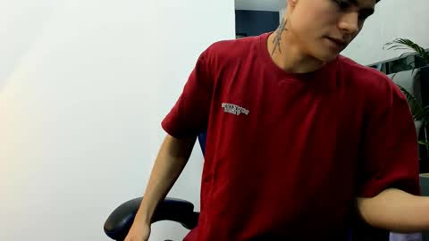 Roan Birkin online show from 09-28-25, 07:41