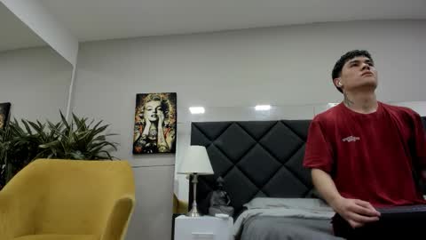 Roan Birkin online show from 02-23-26, 07:33