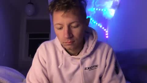 Snapshot of roastingcorn chatting on 02-02-25, 07:30 RoastingCorn online show from 02-02-25, 07:30