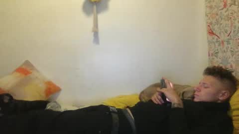 Snapshot of roastingcorn chatting on 03-11-25, 07:04 RoastingCorn online show from 03-11-25, 07:04