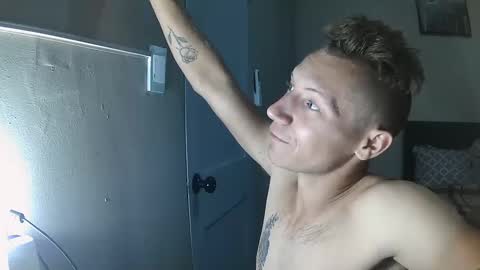 Snapshot of roastingcorn chatting on 10-09-25, 02:31 RoastingCorn online show from 10-09-25, 02:31