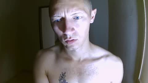 Snapshot of roastingcorn chatting on 10-11-25, 09:35 RoastingCorn online show from 10-11-25, 09:35