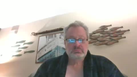 rob872217 online show from 12-18-24, 01:12