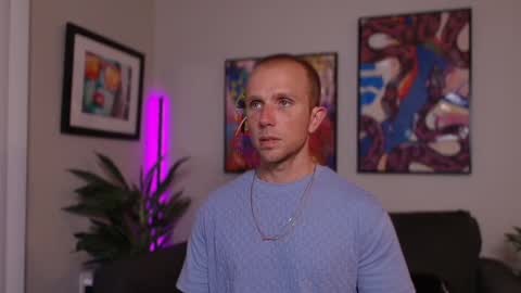 Snapshot of rob_ryder chatting on 09-17-25, 02:02 rob ryder online show from 09-17-25, 02:02