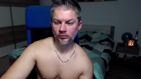 Snapshot of robbyshawz chatting on 12-02-24, 11:56 robbyshawz online show from 12-02-24, 11:56