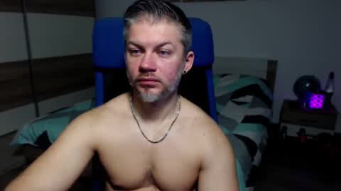 Snapshot of robbyshawz chatting on 12-03-24, 05:31 robbyshawz online show from 12-03-24, 05:31