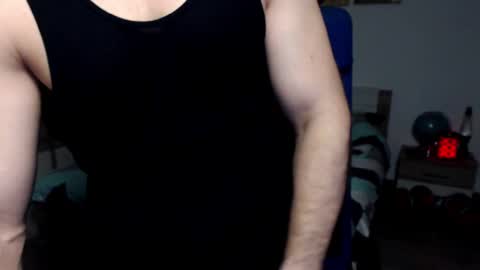 Snapshot of robbyshawz chatting on 12-04-24, 09:07 robbyshawz online show from 12-04-24, 09:07