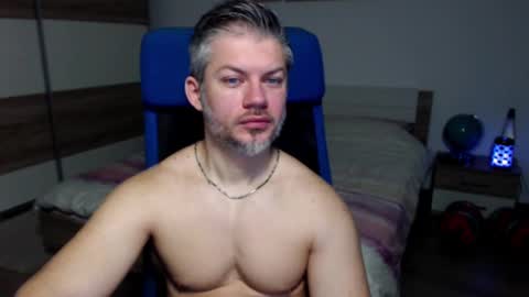 Snapshot of robbyshawz chatting on 12-10-24, 06:01 robbyshawz online show from 12-10-24, 06:01