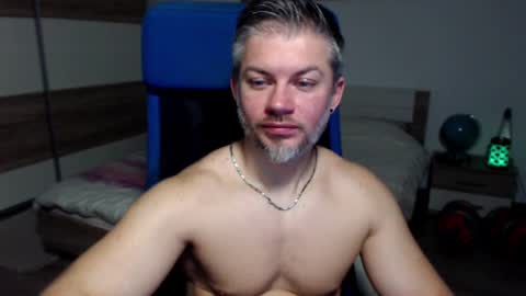 Snapshot of robbyshawz chatting on 12-10-24, 09:01 robbyshawz online show from 12-10-24, 09:01