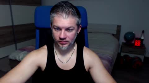 Snapshot of robbyshawz chatting on 12-20-24, 09:21 robbyshawz online show from 12-20-24, 09:21
