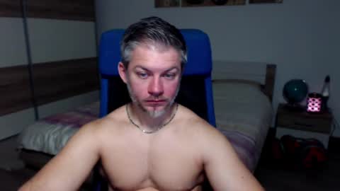 Snapshot of robbyshawz chatting on 12-21-24, 06:09 robbyshawz online show from 12-21-24, 06:09
