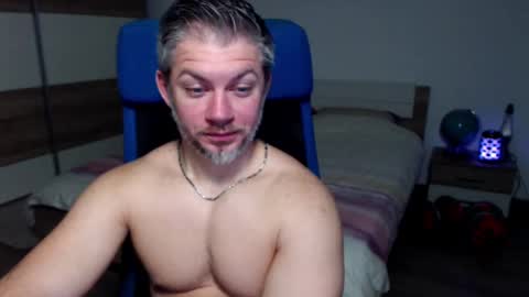 Snapshot of robbyshawz chatting on 12-22-24, 05:23 robbyshawz online show from 12-22-24, 05:23