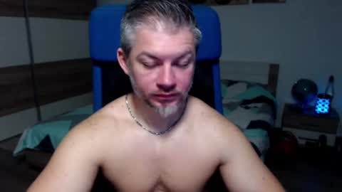 Snapshot of robbyshawz chatting on 01-10-25, 05:26 robbyshawz online show from 01-10-25, 05:26