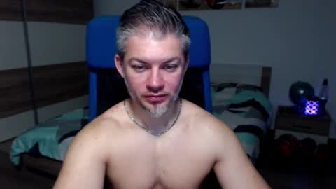 Snapshot of robbyshawz chatting on 01-20-25, 06:31 robbyshawz online show from 01-20-25, 06:31